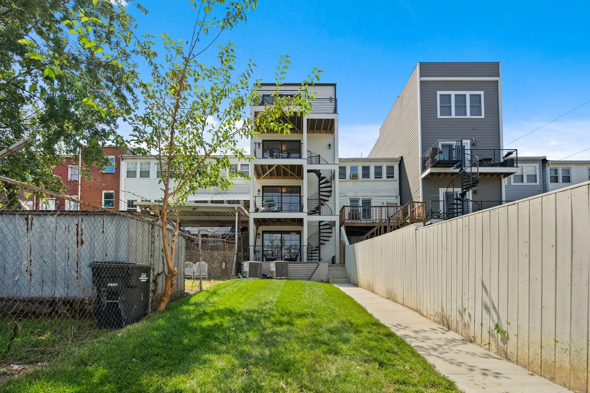 3rd Street — photo 6